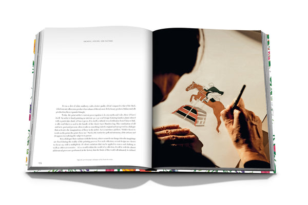 Gucci the Art of Silk